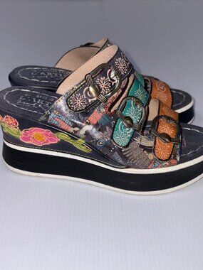 L'ARTISTE women's platform sandal size 36